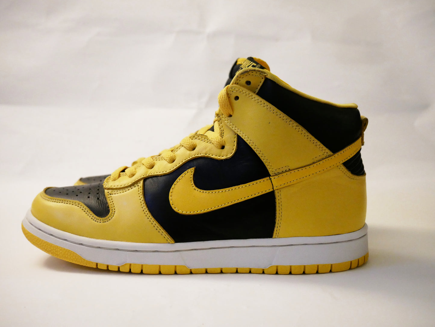 Nike Dunk High 2002 ''IOWA''